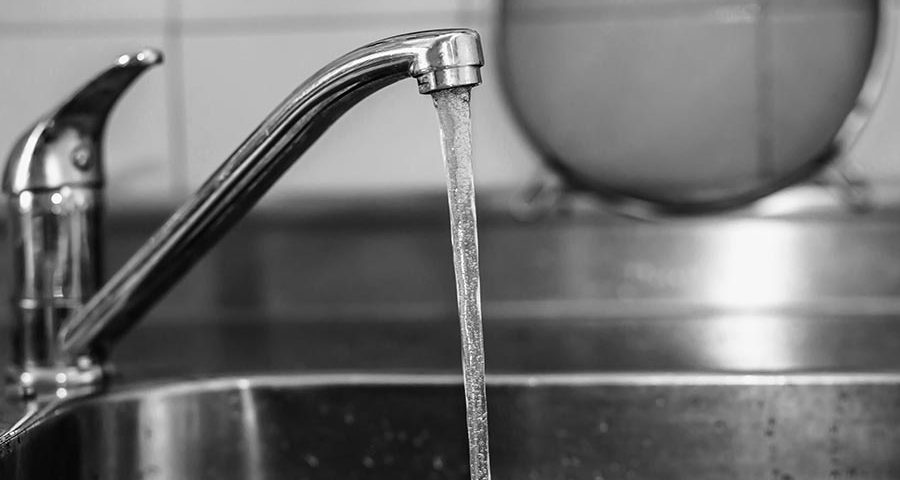 Soluciones para problemas de presión de agua en casa y en la ducha
