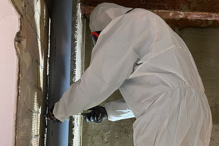 Sustitución de bajantes de uralita o fibrocemento con amianto en Valencia